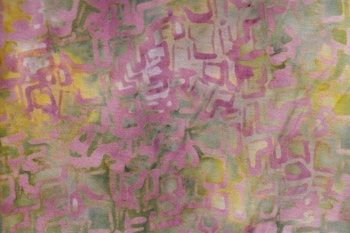 "Labyrint" tryck i mustig gul-rosa-orange-grön.  Bredd 140 cm