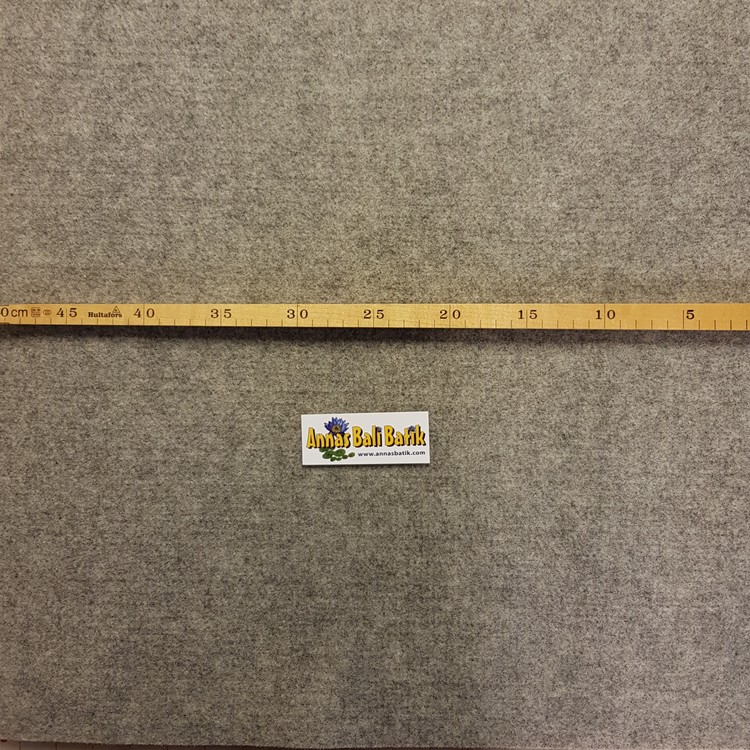 Strykmatta av filtad SVENSK ull, 50x50 cm, 1 cm tjock