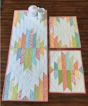 Reflections Runner & Placemats. Mönster från Cut Loose Press