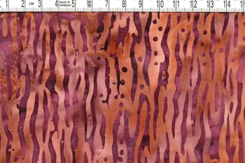 Flerfärgad med "vågor" Brun-beige-aubergine.  Balibatik bredd 110 cm