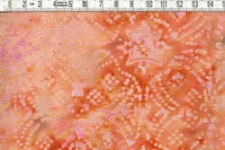 Beige-aprikos-brun  men rosa-cerise mönster. Bomull 110 cm. Tvätt 40 grader