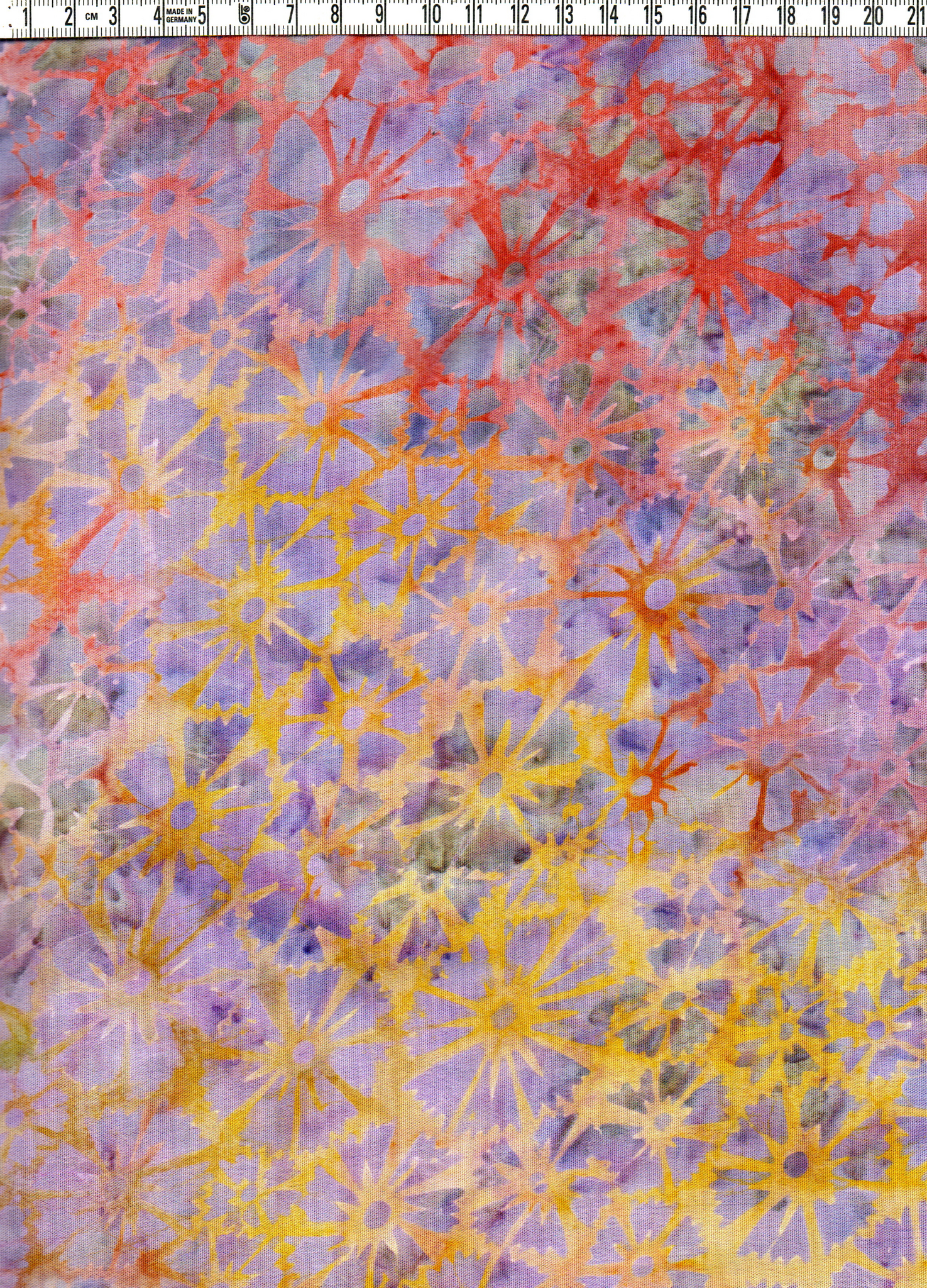 Flerfärgad med sommarfeeling. Viskostyg 130 cm brett