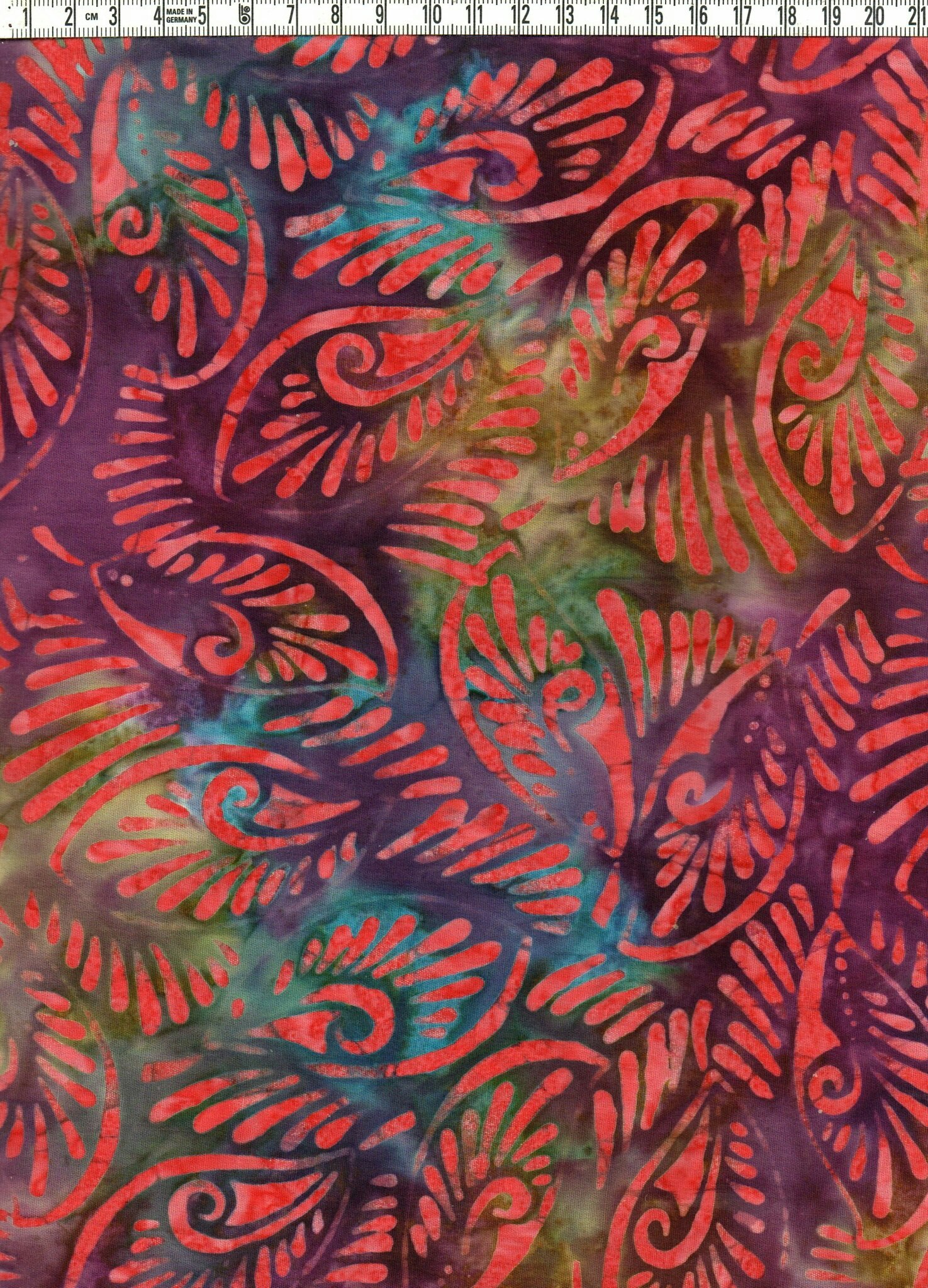 Många färger, mycket mönster. Batik bomull 110 cm