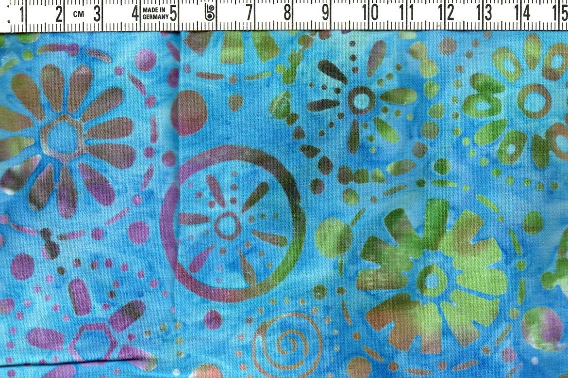 Blåflammigt och helt underbart. Batik bomull 110 cm