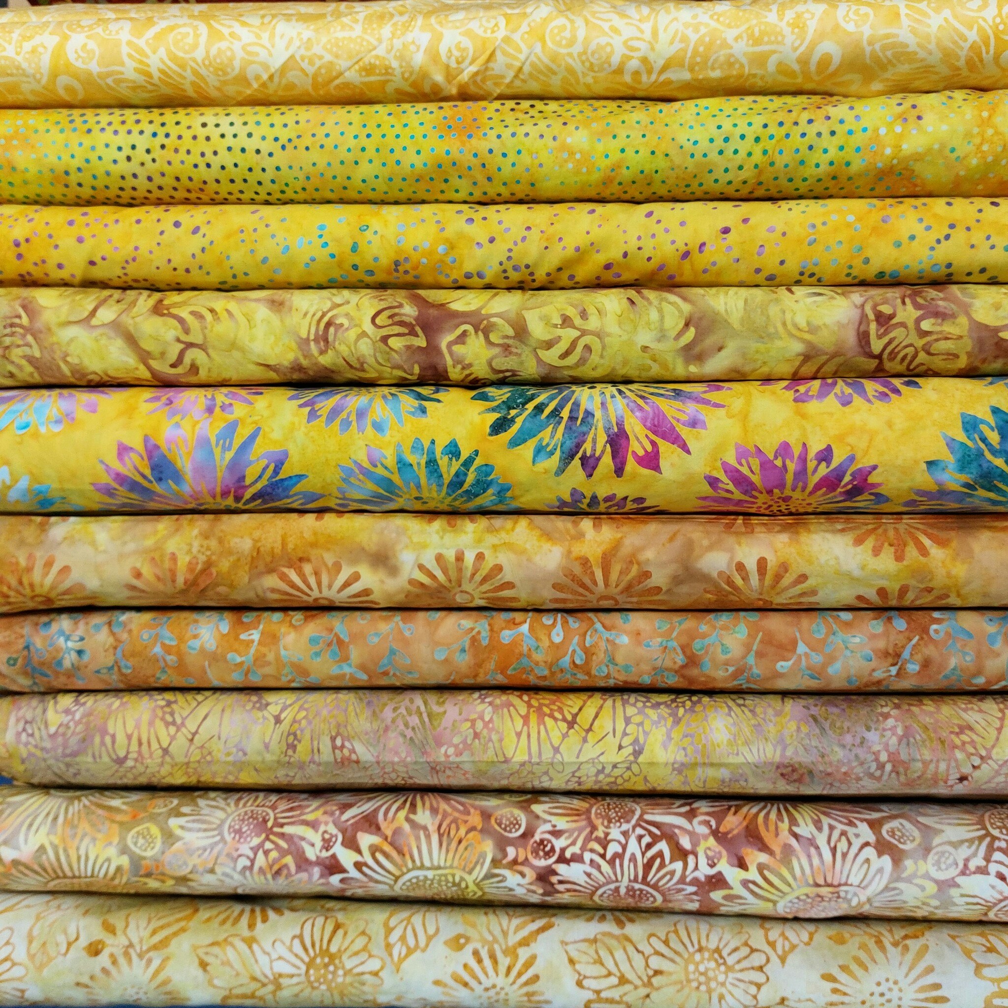 Fat Quarter Bundle+  "Sahara Sunset"  10 olika tyger.