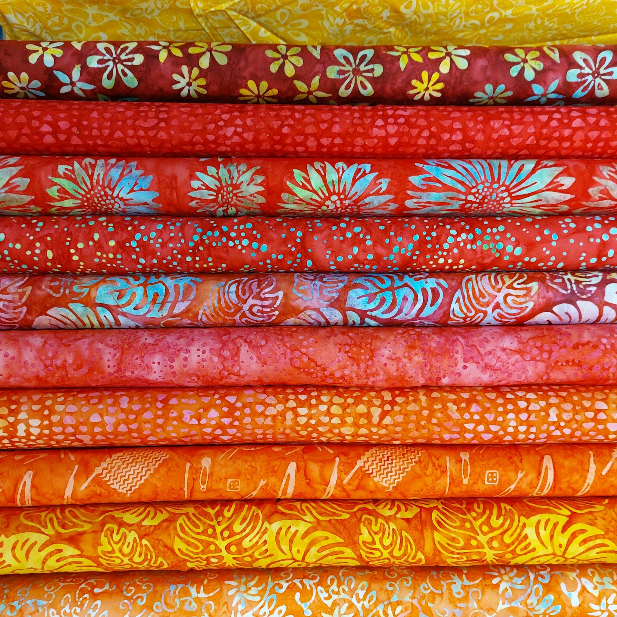 Fat Quarter Bundle+  "Papaya Special"  10 olika tyger.