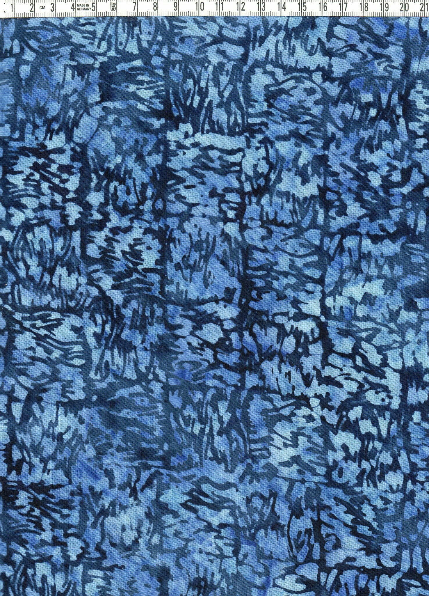 Blå penseldans – Batik Viskos 140 cm bred