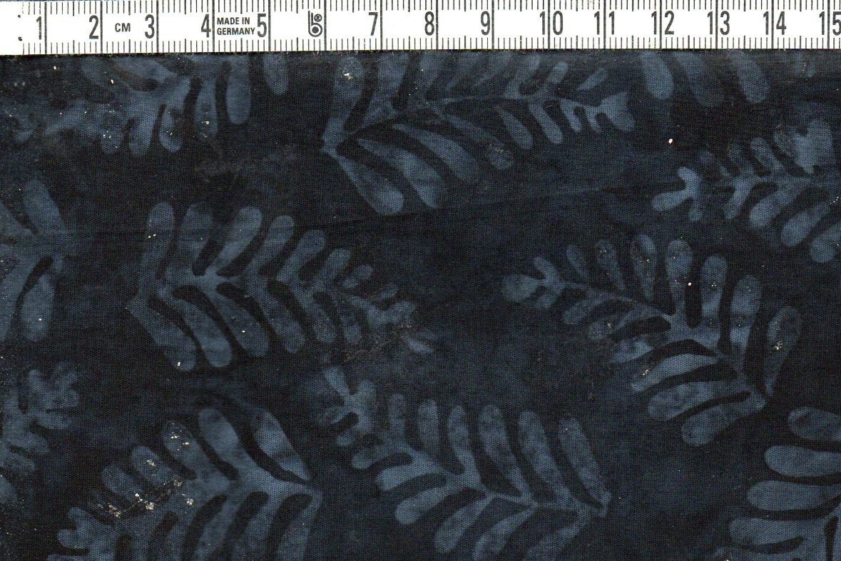 Midnight Special serien 20 tyger. Batik bomull 110 cm
