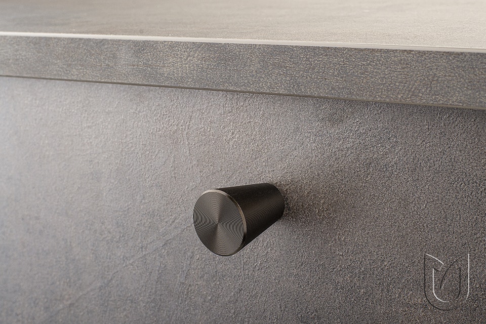 Conic knopp