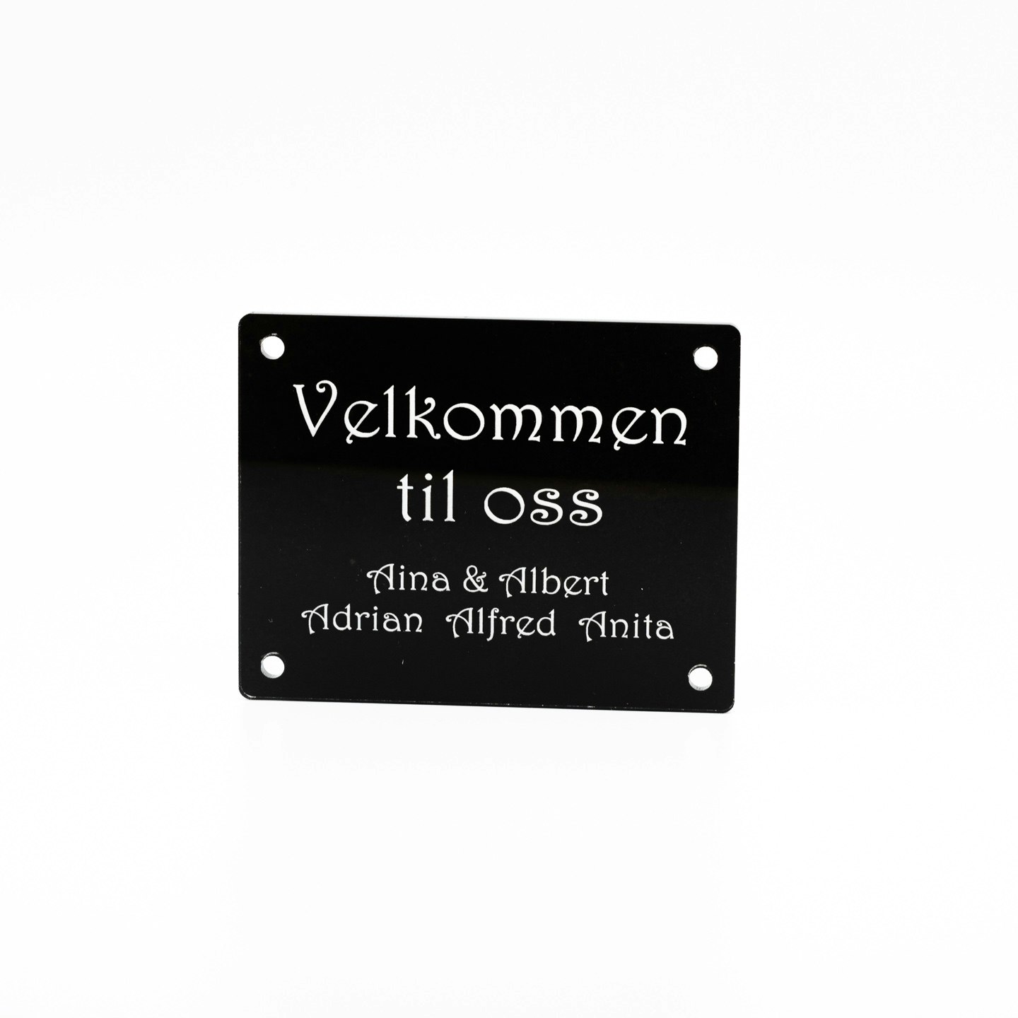 Dørskilt inkl. avstandstykker