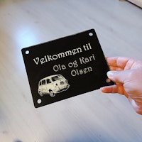 Dørskilt inkl. avstandstykker