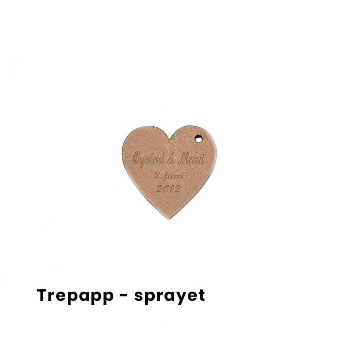 Dekorhjerte med gravering i trepapp