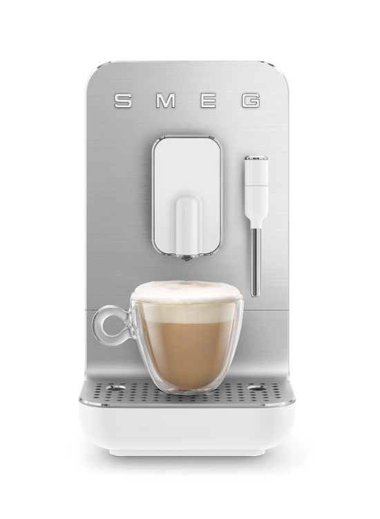 Smeg Automatisk Kaffemaskin, Melkeskummer Hvit