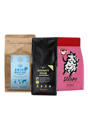 Probieren Sie entkoffeinierten gemahlenen Kaffee