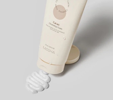 Missha Creamy Latte Cleansing Foam Strawberry, 172 ml