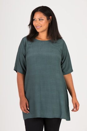 A dress / tunic green