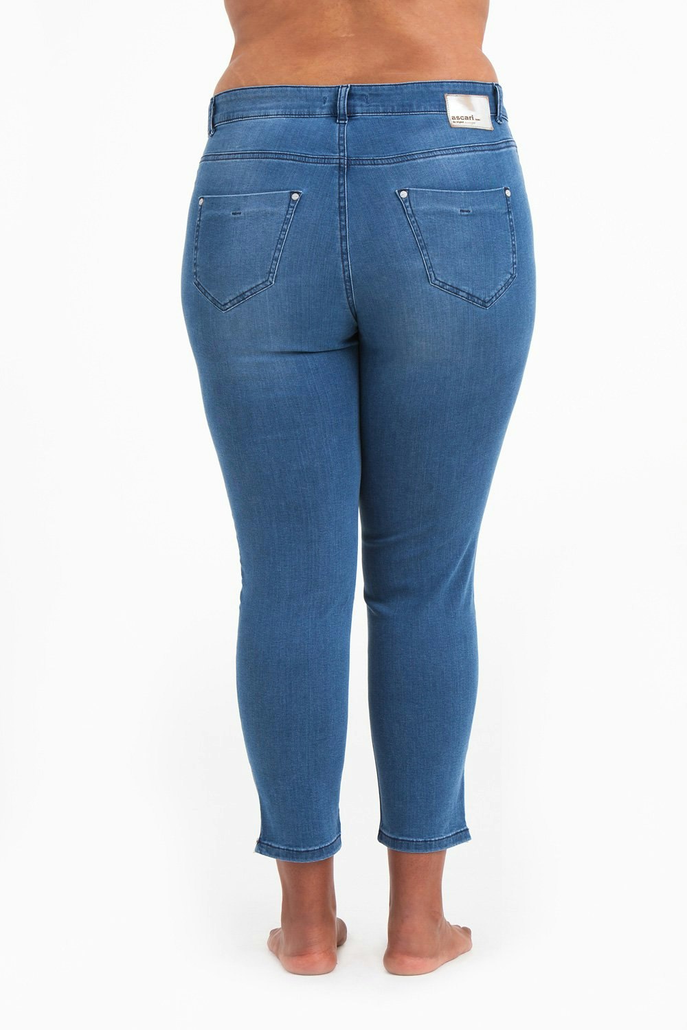 Blåa Power Zip Jeans i stora storlekar, bakifrån.