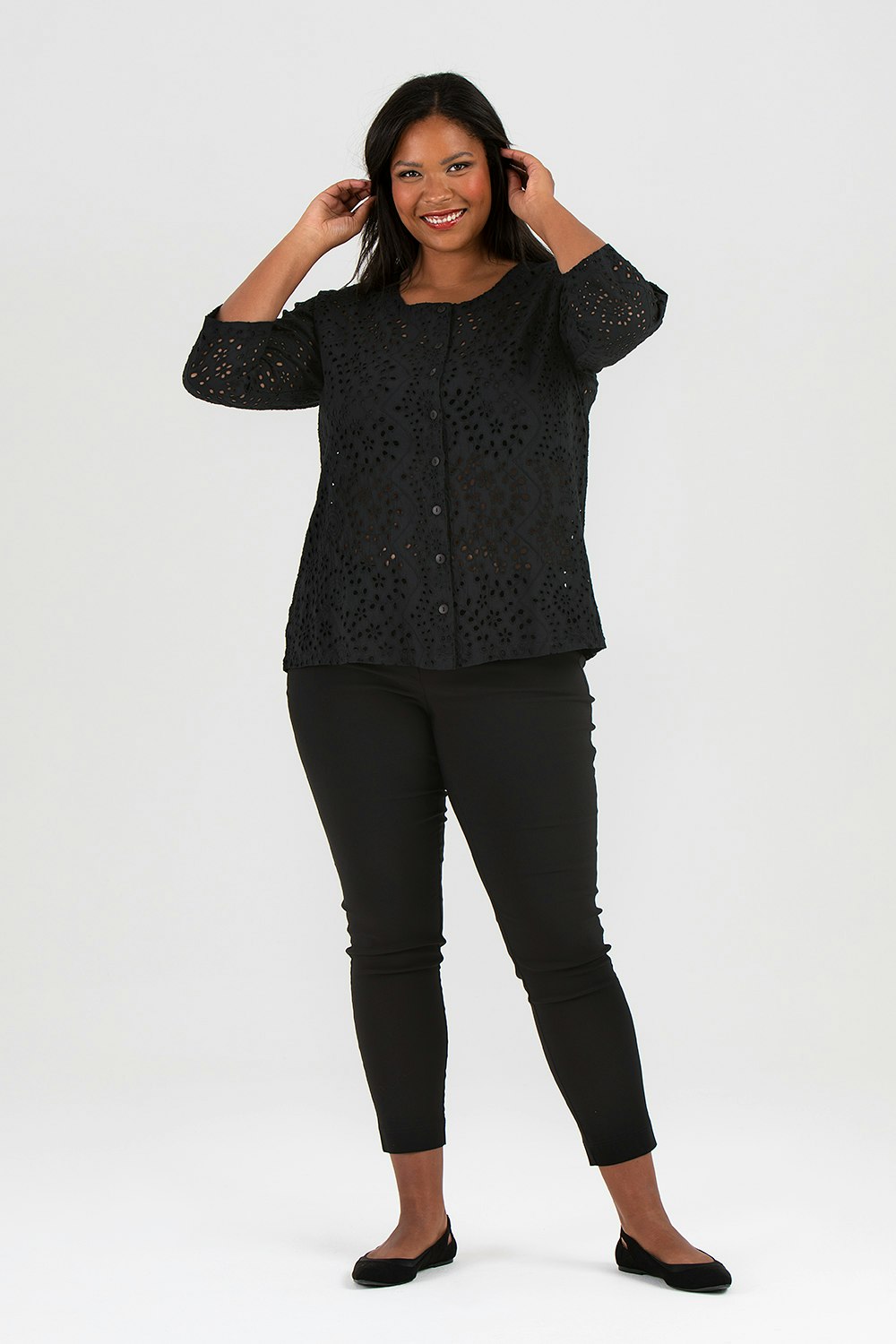 Nio blouse black embroidery