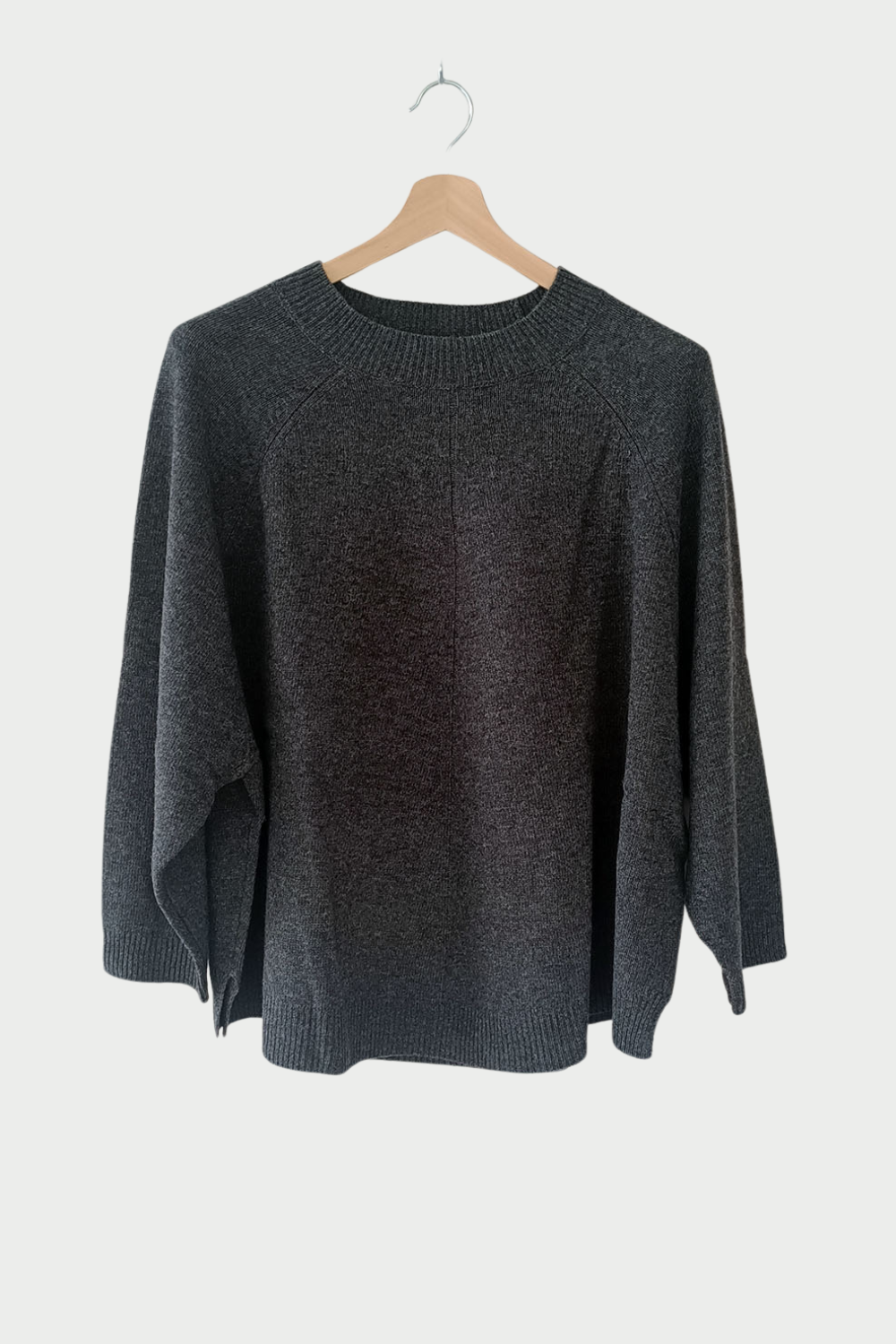 One - stickad tröja grå