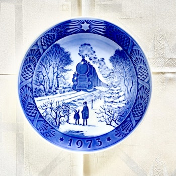 Jultallrik 1973 Royal Copenhagen ”Hjem til jul”