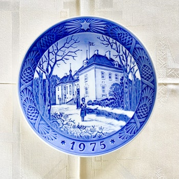 Jultallrik 1975 Royal Copenhagen ”Marselisborg slot”