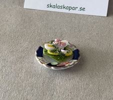 Fat med räk och äggsallad