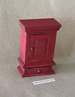 Väggskåp, rött