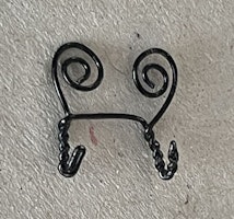 Luffarslöjd, väggkrok med två krokar