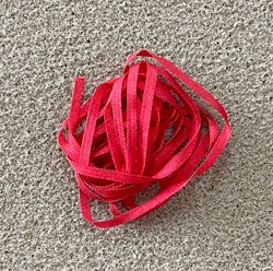 Satinband, rött, 2 mm