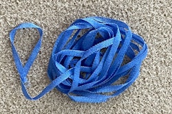 Satinband, ljusbå, 2 mm