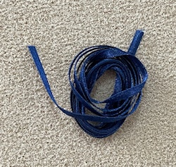 Satinband, mörkblå, 3 mm