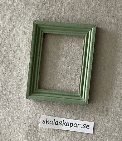 Träram, grön