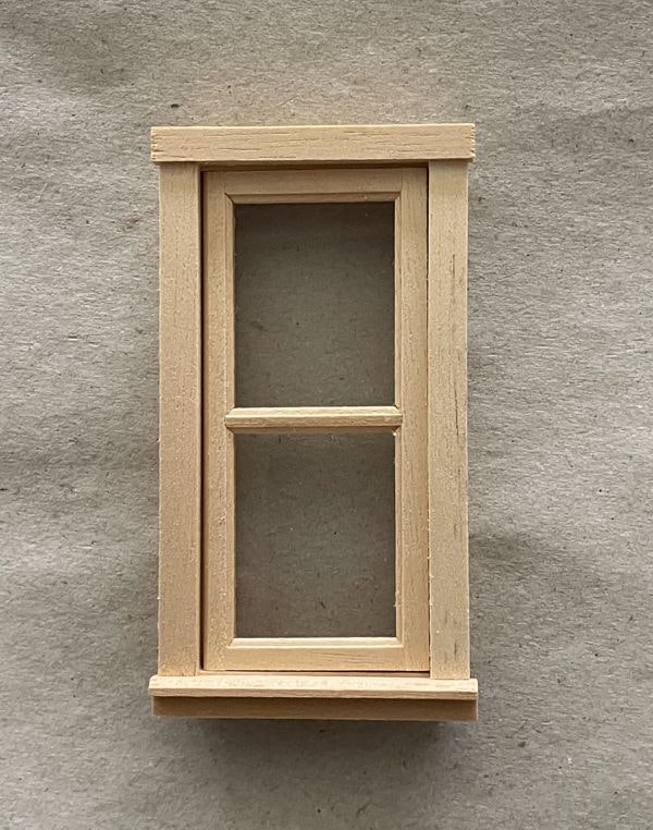Fönster omålat ca 50x93 mm
