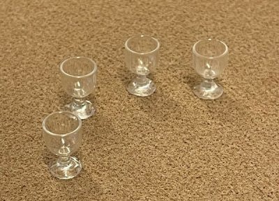 glas i plast, 4 st