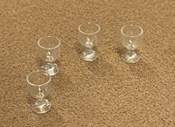 glas i plast, 4 st
