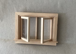 Fönster omålat ca 95 x 70 mm
