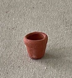 Blomkruka, höjd ca 9 mm
