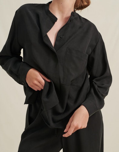 Airy Shirt Black A Part of the Art