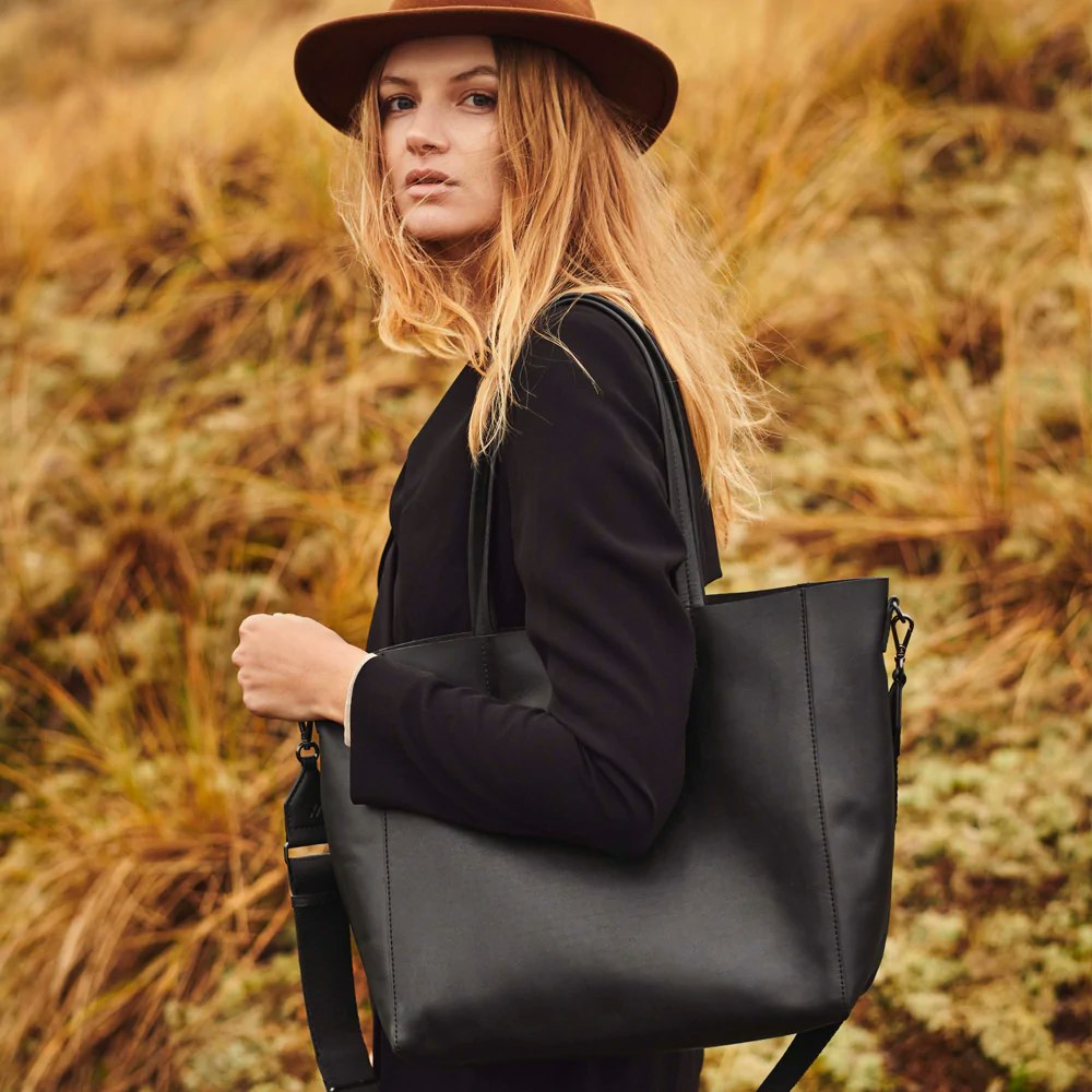 ReeseMBG Shopper Black Markberg