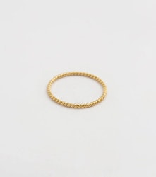 Tiny Twisted Ring Gold Syster P