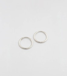 Beloved Small Hoops Silver Syster P
