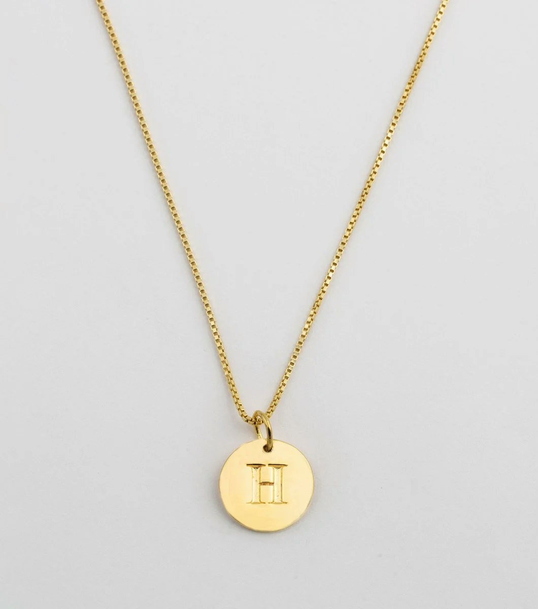 Beloved Long Box Chain Gold Syster P