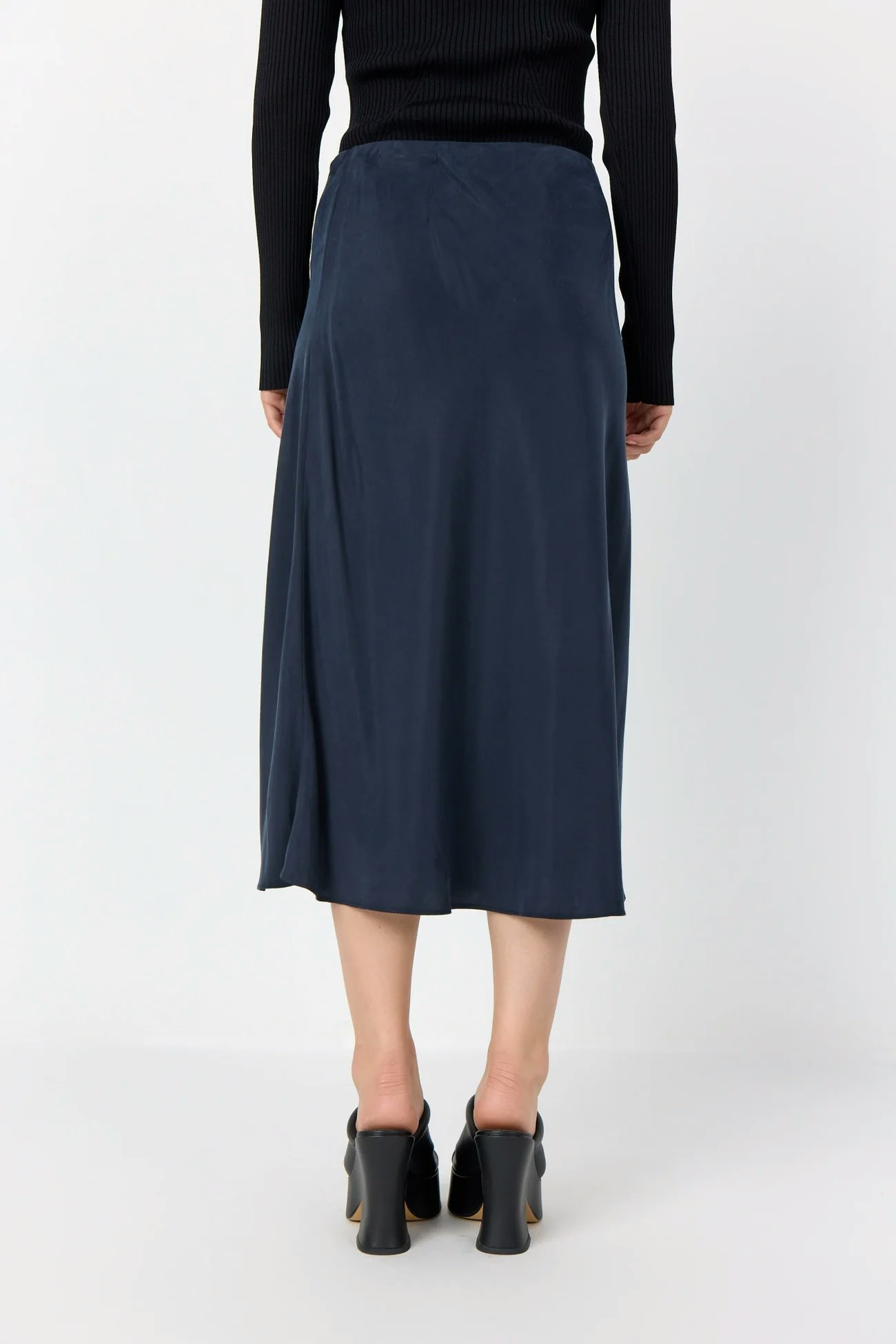 LR-Alecia 3 Skirt Navy Levete Room