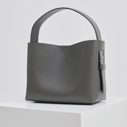 Leata Leather Bag Bungee Cord Second Female
