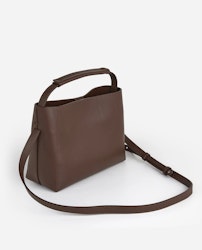 Hedda Grande Handbag Leather Chocolate Flattered