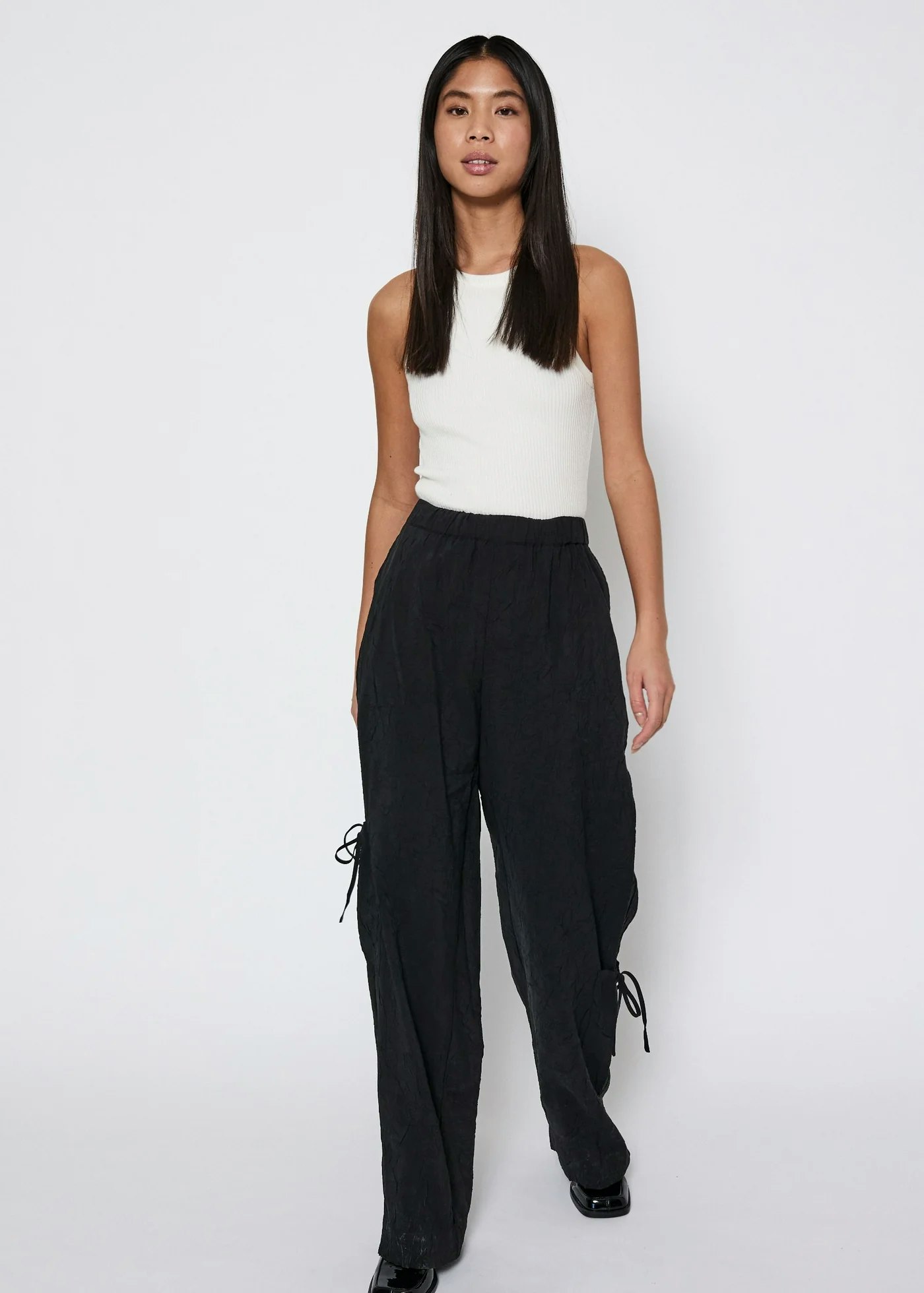 Moa Pants Black Norr