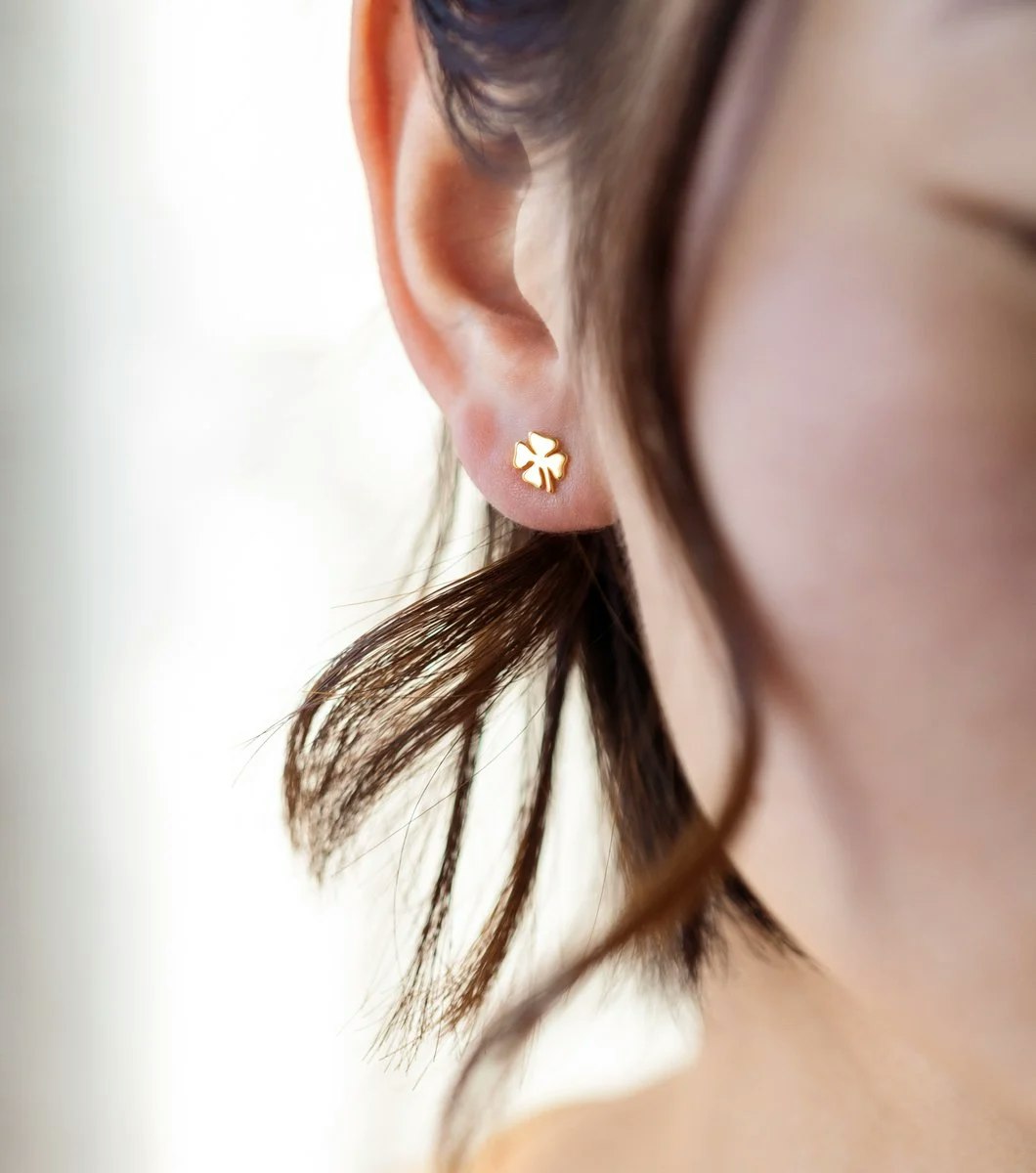 Bring Me Luck Stud Earrings Gold Syster P