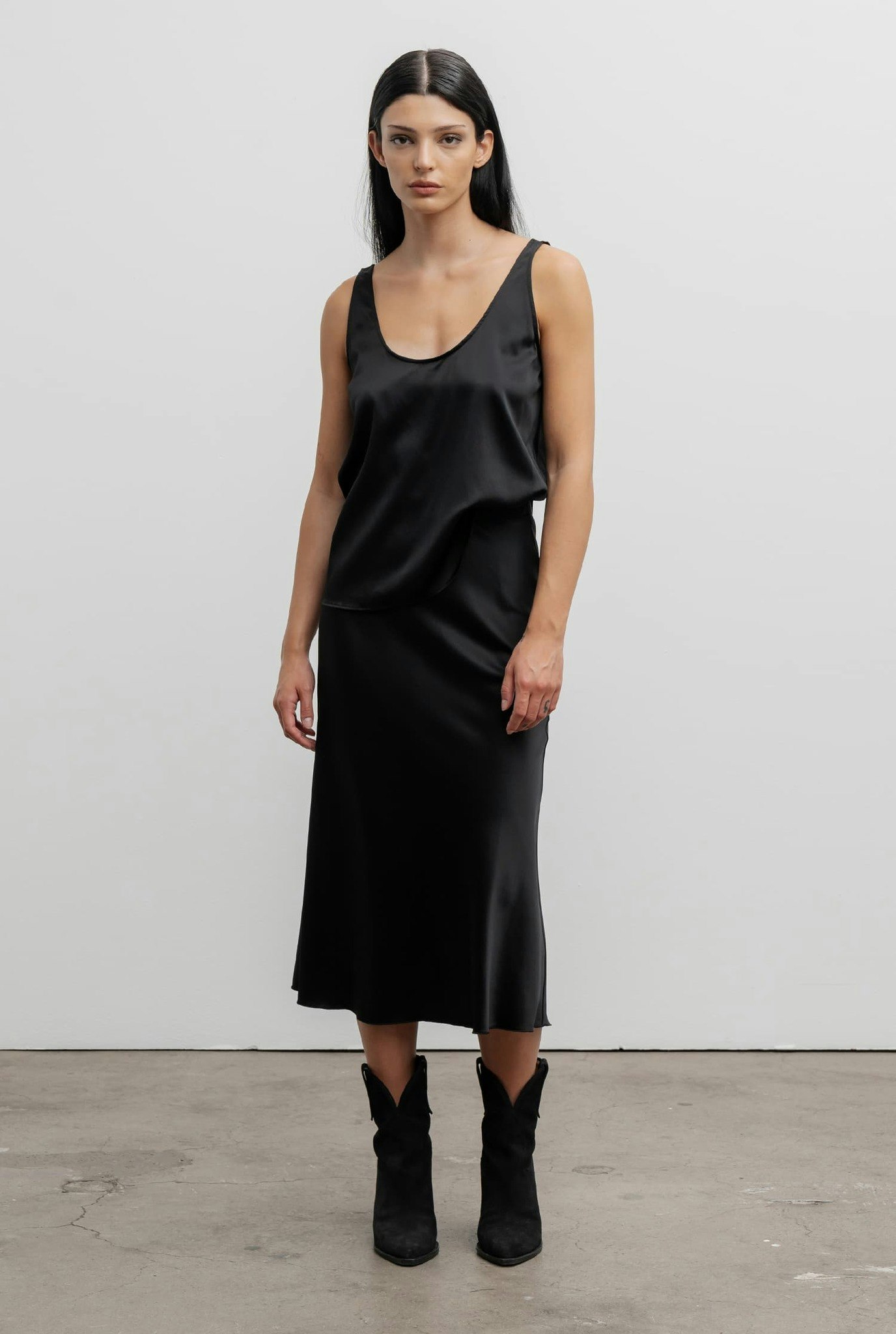 Hana Silk Skirt Black