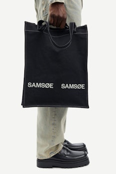 Salucca Shopper 15110 Black Samsoe Samsoe