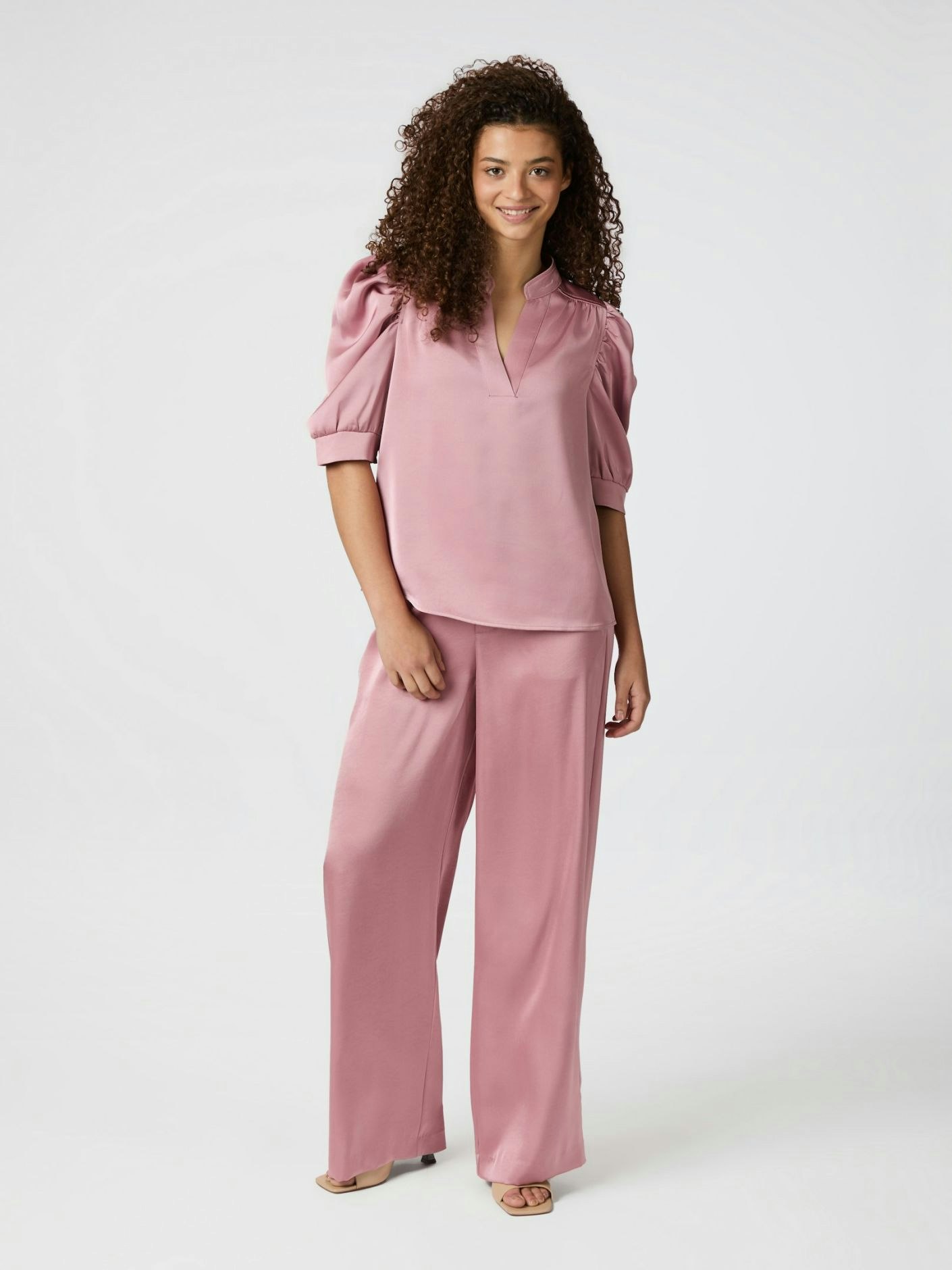 Roella Heavy Sateen Blouse Evening Rose Neo Noir